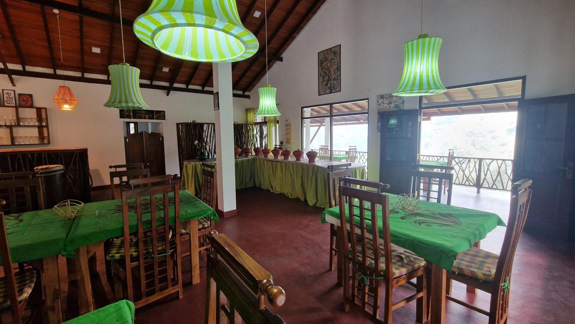 Ella Wild Waterfall Inn Ngoại thất bức ảnh